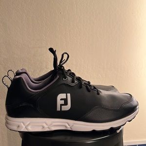 Footjoy golf cleat size 12 worn 1 time